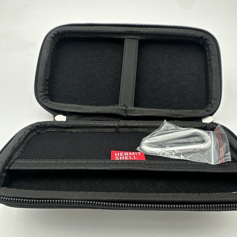 Hermitshell Carrying Case - Picture 6 of 6
